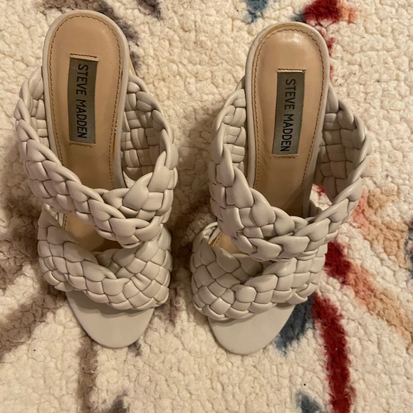 Steve Madden Twisted Bone Sandal - Picture 7 of 9